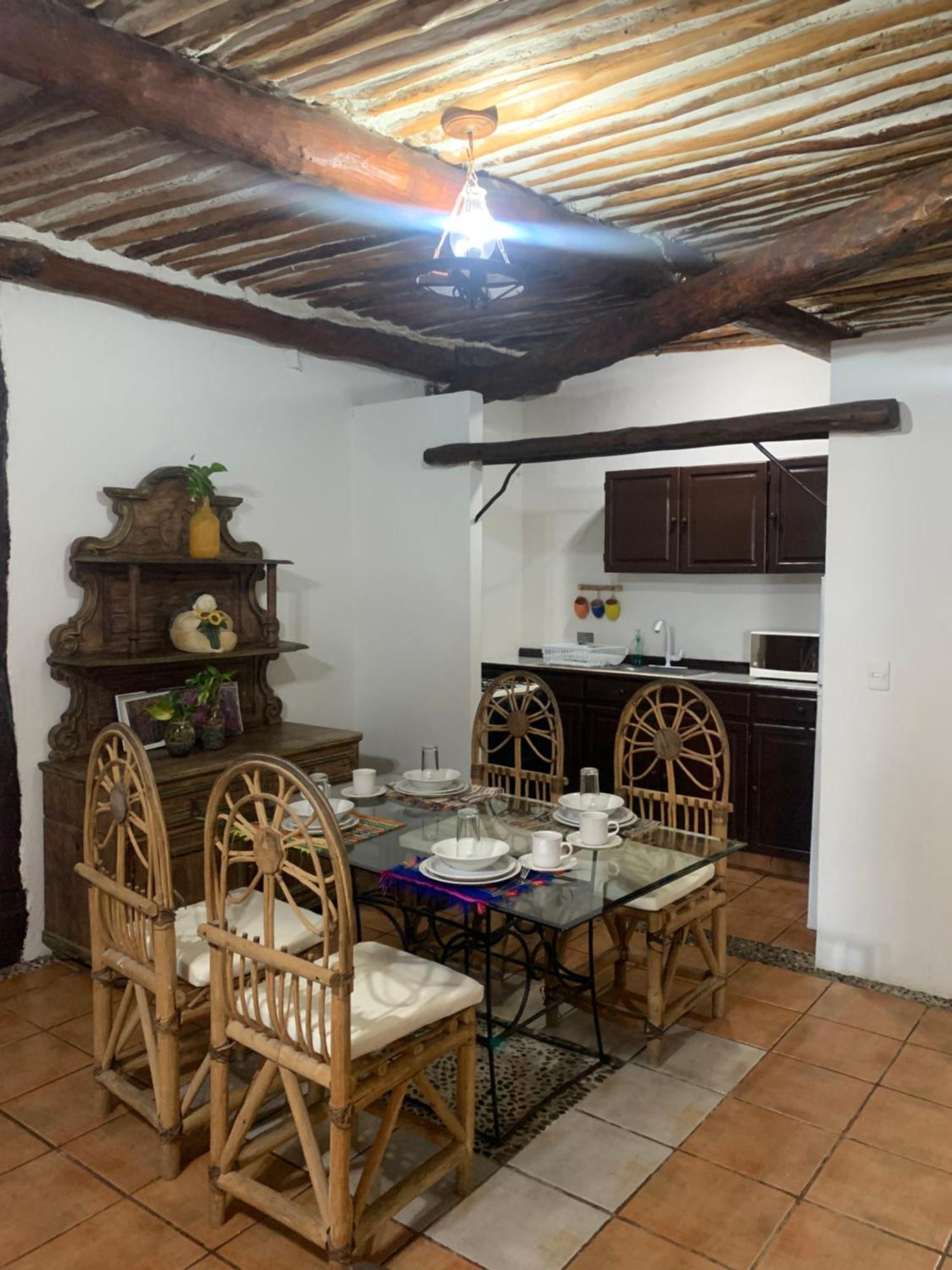 Casa Caribe 칸쿤 외부 사진 A typical kitchen in a rural house